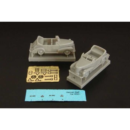 Maquette German Staff Car Cabriolets x 2 with etched parts and decals