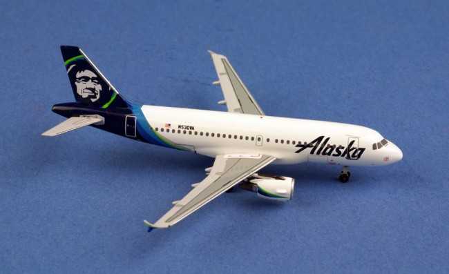 Miniature AeroClassics Alaska Airlines Airbus A319 N530VA - 1/400 - M