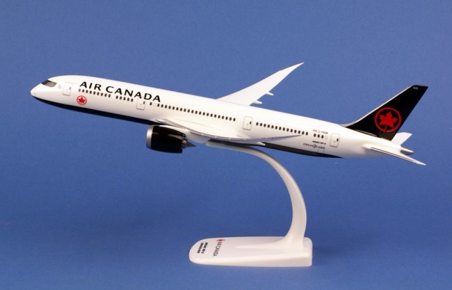 Miniature Herpa Wings Air Canada Boeing 787-9 Dreamliner- 1/200 - Min