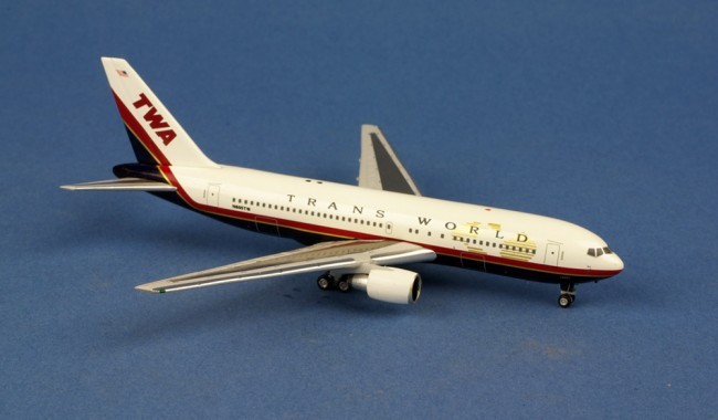 Miniature AeroClassics TWA Boeing 767-200 N605TW - 1/400 - Miniature 