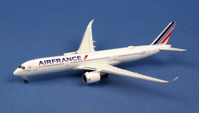Miniature Herpa Wings Air France Airbus A350-900 F-HTYB- 1/500 - Mini