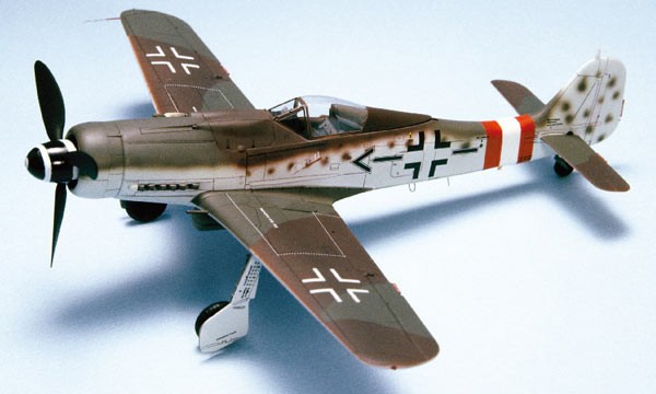 Maquette Dragon Focke Wulf Fw190D-9 Trimaster- 1/48 - Maquette d'avio