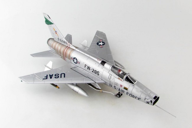 Miniature HobbyMaster F-100D Super Sabre Pretty Penny 481 TFS, Ta So