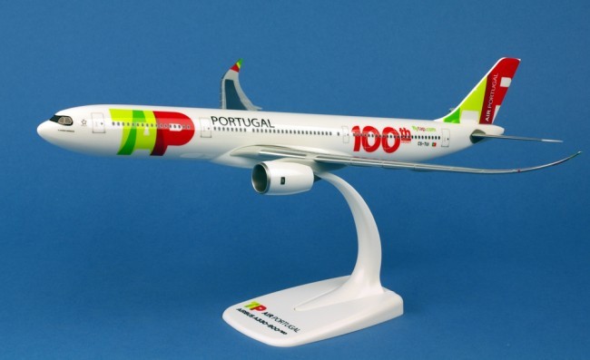 Miniature Herpa Wings TAP Air Portugal Airbus A330-900 neo 100th Aircr