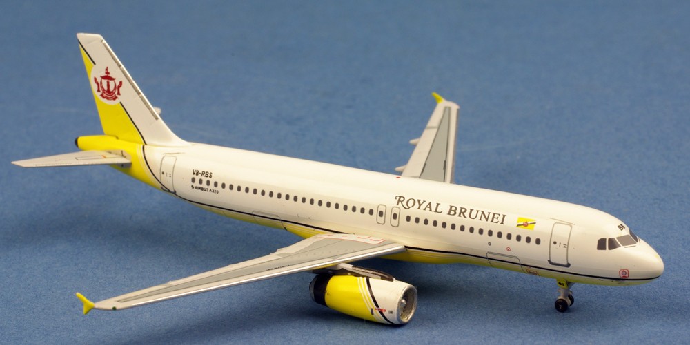 Miniature AeroClassics Royal Brunei Airbus A320 V8-RBS- 1/400 - Minia
