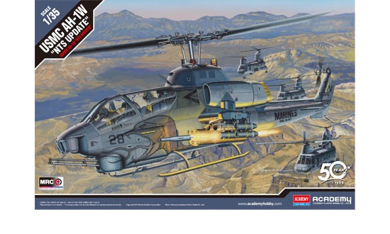  Academy USMC AH-1W- 1/35 - Maquette d'hélicoptère