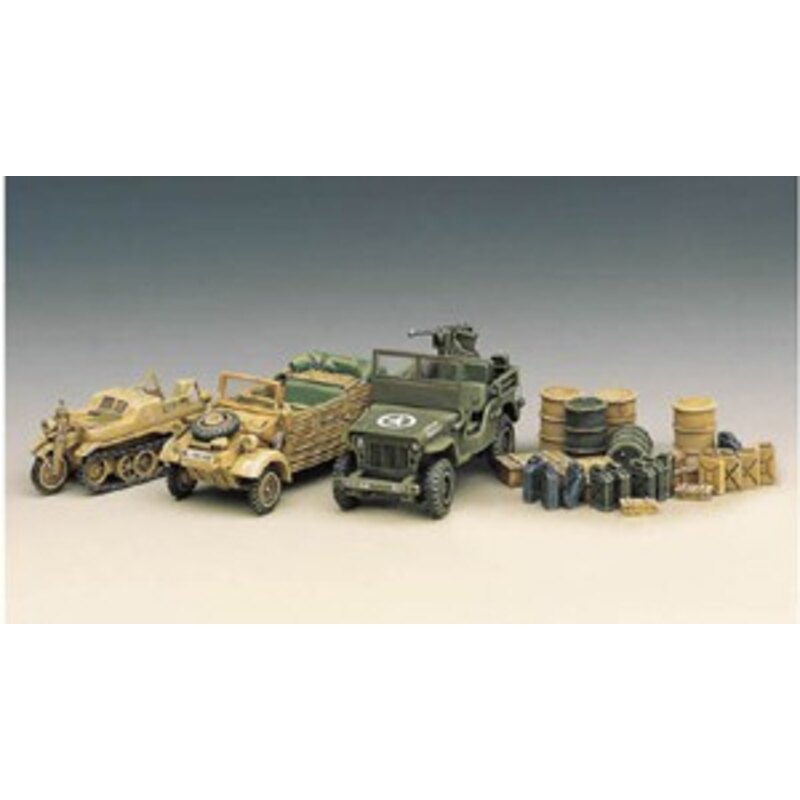 Academy Ensemble de véhicules 2ème GM : Kubelwagen, Kettenkrad, Jeep Willys, base de diorama, caisses et jerricans.