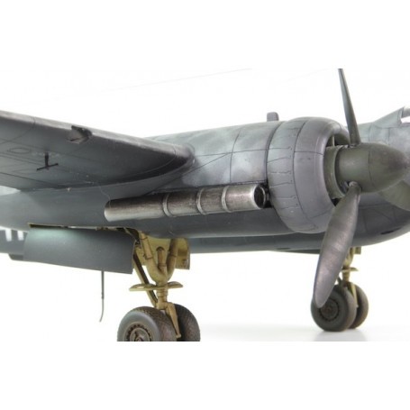  Echappements Heinkel He 219A-7 'UHU' set (conçus pour être utilisés avec des kits Tamiya)